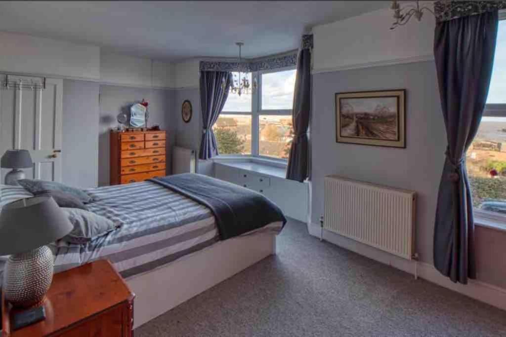 Large Character Home, Hot Tub, Beach 5 Min Walk Gorleston-on-Sea Zewnętrze zdjęcie