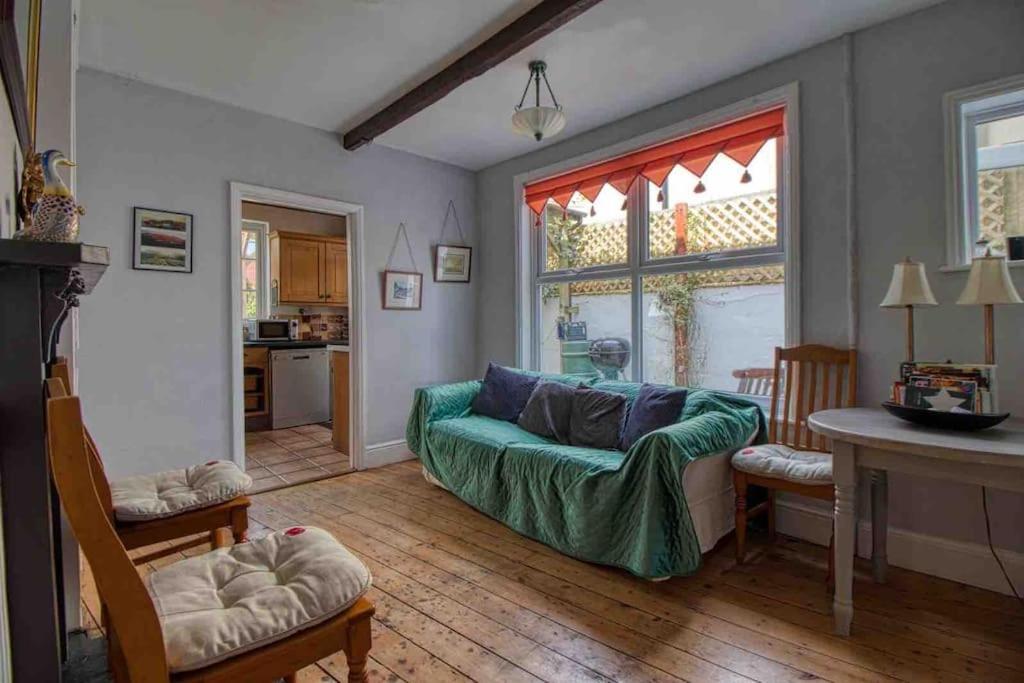 Large Character Home, Hot Tub, Beach 5 Min Walk Gorleston-on-Sea Zewnętrze zdjęcie